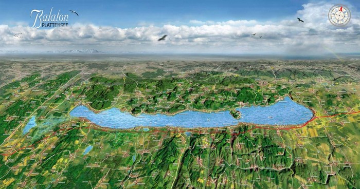 Вид сверху на озеро Балатон