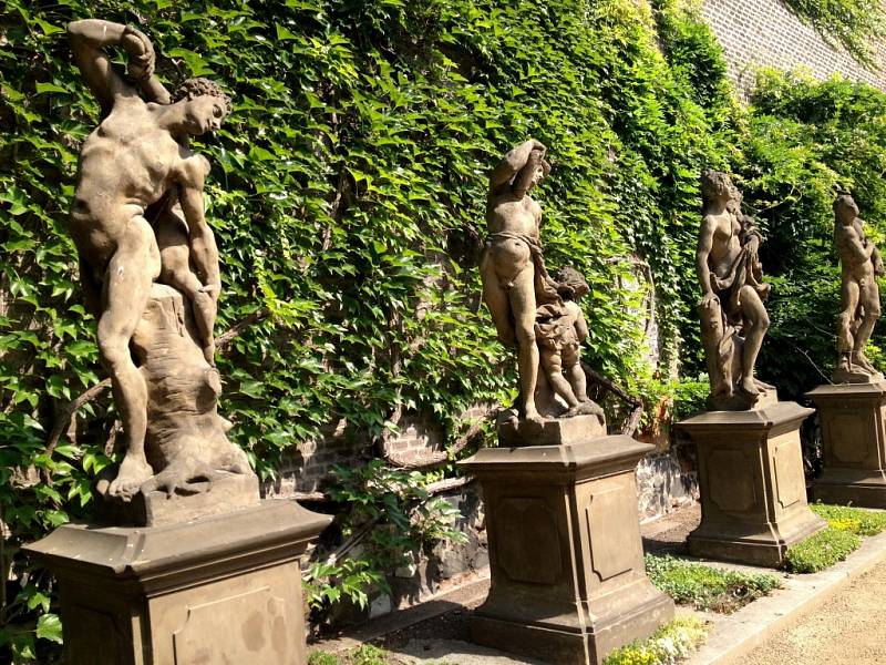 Южные сады в Пражском граде