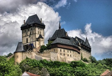 Замок Карлштейн в Чехии