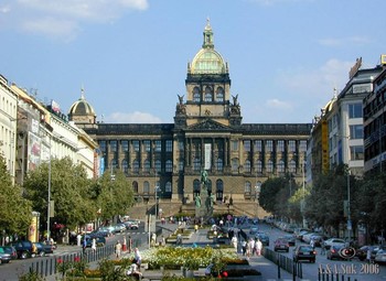 Вацлавская площадь. Чехия. Прага