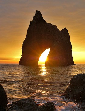 Гора &laquo;Золотые ворота&raquo; в Коктебеле