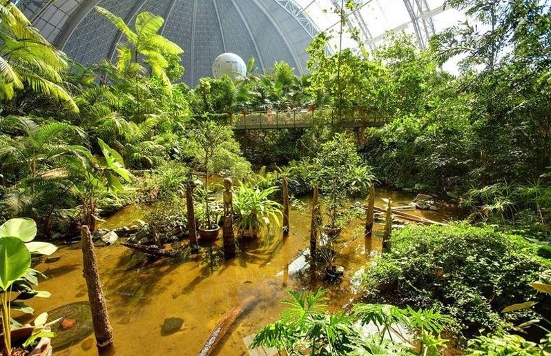 Тропический курорт "Tropical Islands" в Германии