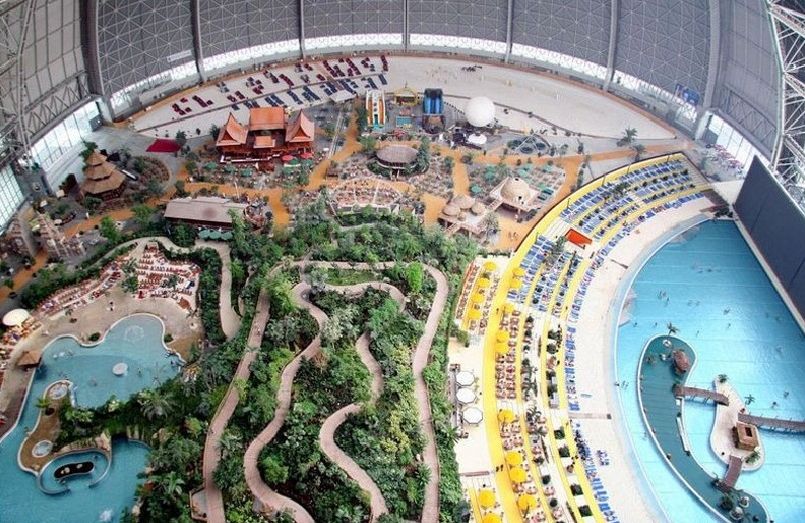 Тропический курорт "Tropical Islands" в Германии