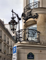 Еще один обитатель перекрестка Алого Креста 