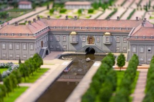 Петровская Акватория -- достопримечательности Санкт-Петербурга в миниатюре