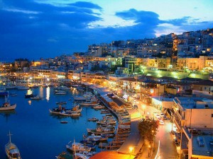 Пирей, небольшой городок в Афинах