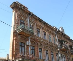 Как же живут люди в ПЛОСКОМ доме?