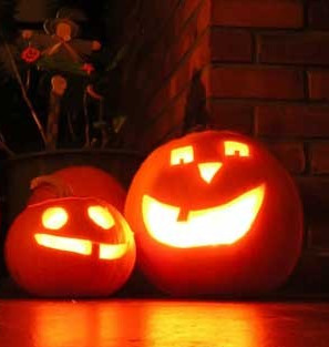 Хэллоуин -- праздник ведьм, привидений и тыквы