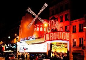 Мулен Руж - самое известное кабаре мира