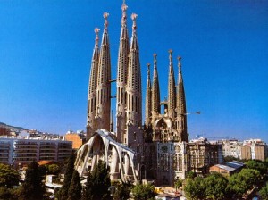 Саграда Фамилиа — грандиозное творение Гауди