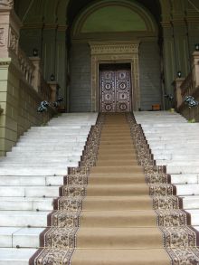 Главный вход в филармонию (Одесса и область)