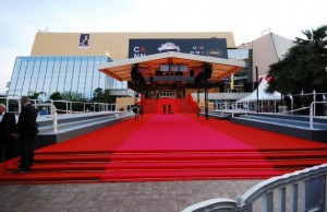 Знаменитый Дворец фестивалей в Каннах