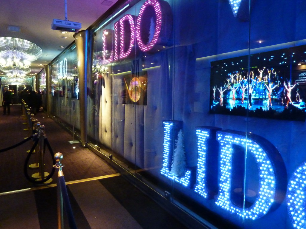 Фото достопримечательностей Парижа: Варьете "Лидо" в Париже