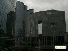 Дефанс. la Défense (Париж)