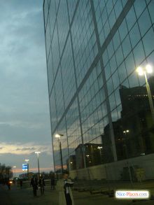 Дефанс. la Défense (Париж)