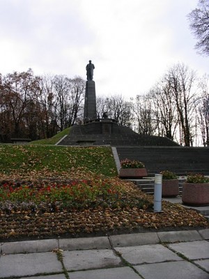 Памятник на могиле Т.Г.Шевченко (Киев и область)