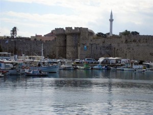 Фортификационные стены Родосской крепости (Греция)