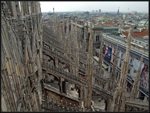 Вид на собор со смотровой площадки Дуомо (Милан)