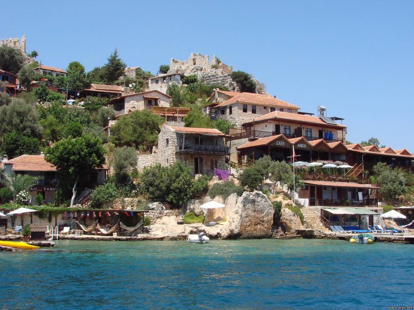 Фото достопримечательностей Турции: Острова Кекова в окрестностях Кемера. На вершине остатки античного города