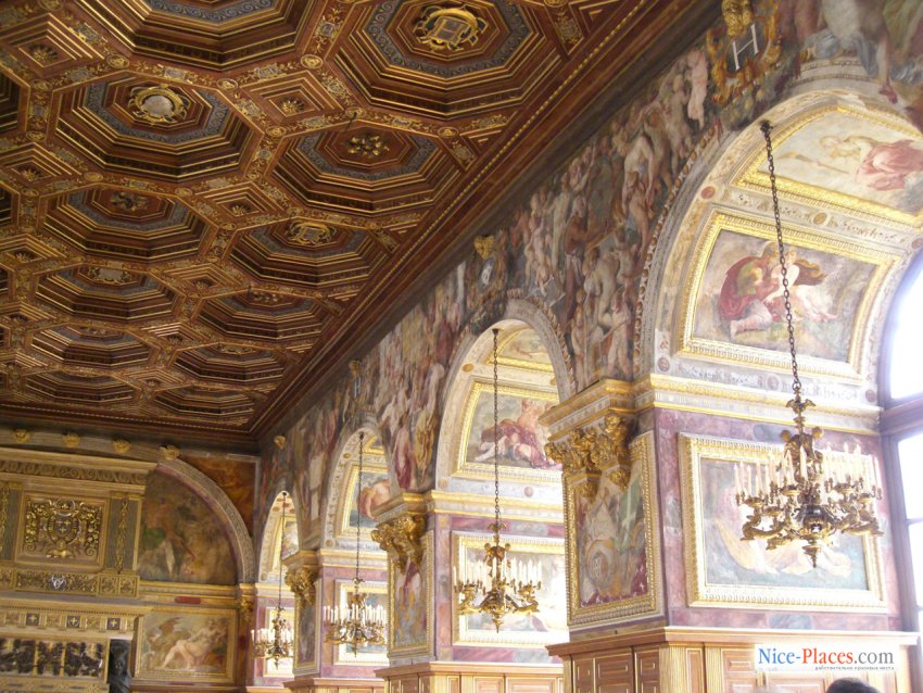 Фото достопримечательностей Франции: Музей Фонтенбло