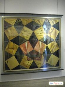 Дали экспериментировал с вложенными изображениями. На одном холсте несколько картин (Коста Брава)