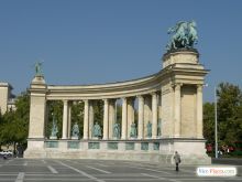 Колонада великих венгров (Будапешт)