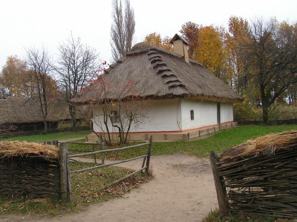Фото достопримечательностей Киева и Киевской области: Музей под отрытым небом в Пирогово