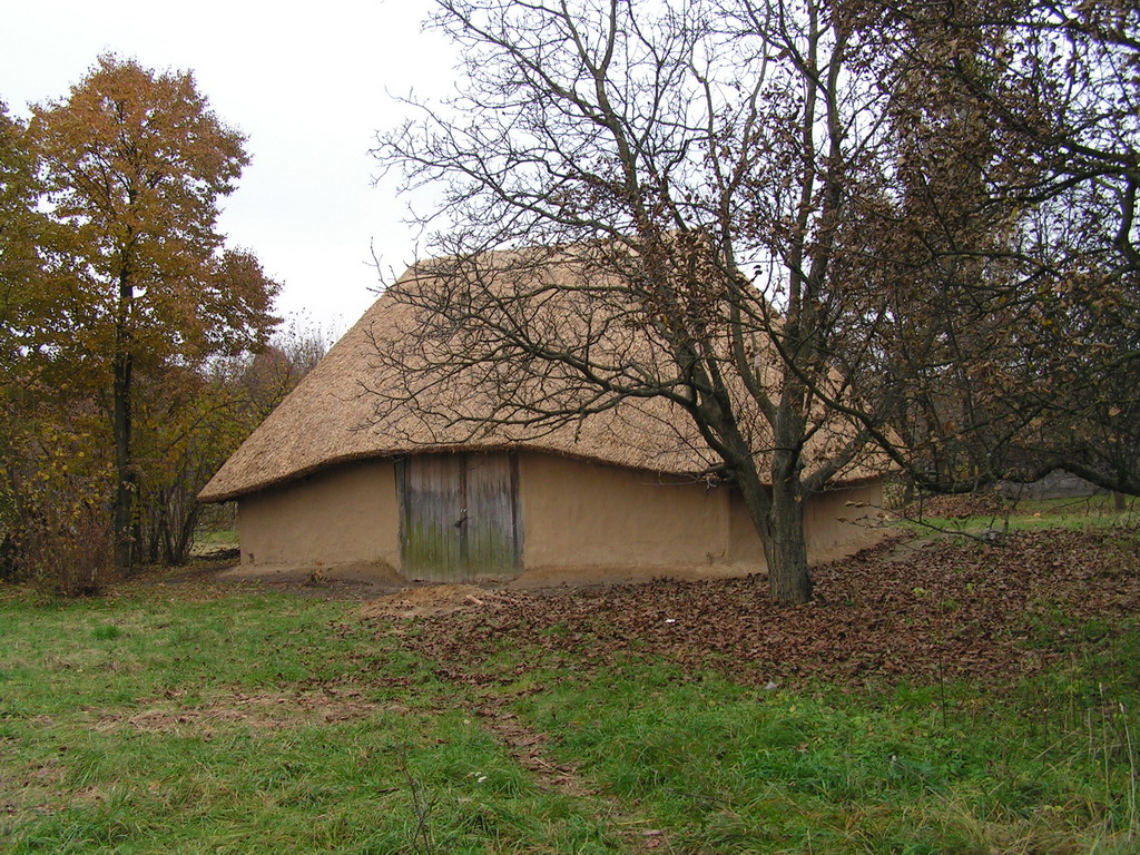 Фото достопримечательностей Киева и Киевской области: Музей под отрытым небом в Пирогово