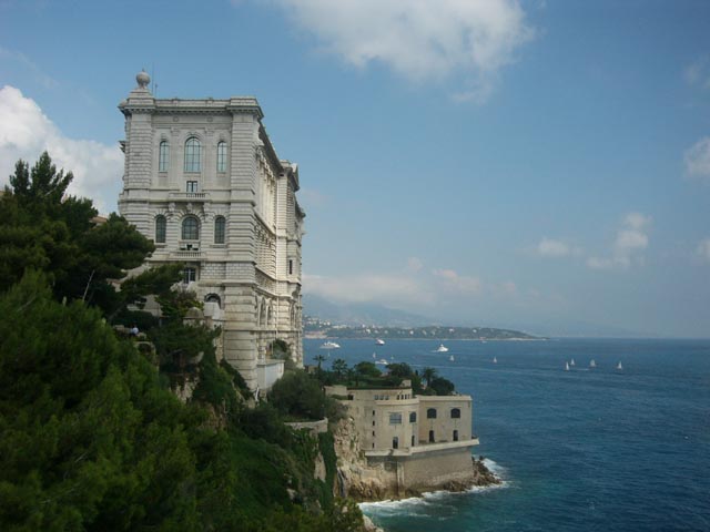 Фото достопримечательностей Лазурного берега Франции: Океанографический музей в Монако