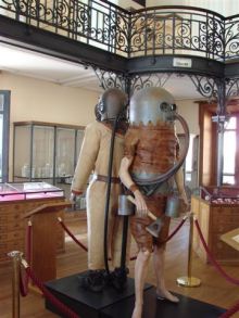 "Скафандры" начала и середины 20-го века  (Города французской Ривьеры)