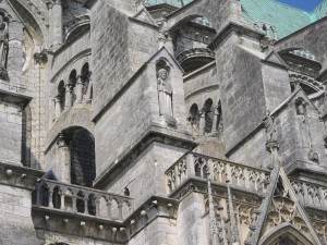 Детали готической архитектуры собора (Франция)