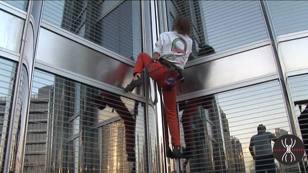 Фото достопримечательностей Франции: ...а за спиной то ли 200, то ли 300, а может и все 500 метров