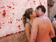 Для испанцев Томатина - романтичное действо :-) (Испания)