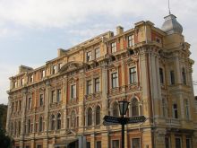 А вот и сам дом Навроцкого