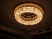 Люстра в Венской опере (Вена)