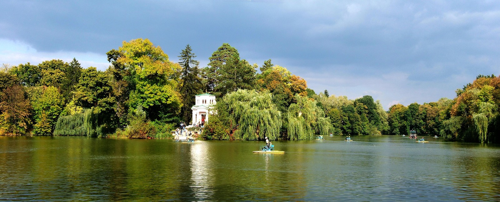 Фото достопримечательностей Умани: Верхний пруд, парк Софиевка