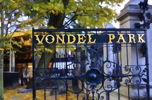 Ворота, ведущие в Вондел парк (Амстердам)