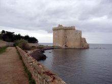 Укрепленный монастырь (15-й век).