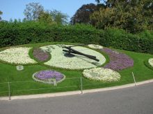 Цветочные часы в Женеве (Швейцария). В отличие от Московских они с секундной стрелкой (Разное)