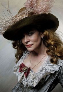 А Миледи таки жива... (Франция)