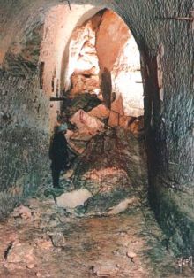 Известняковая каменоломня в Issy-les-Moulineaux (Париж)