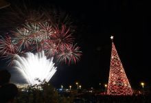 Фейерверк у рождественской ёлки в Палаван-Сити, Филиппины (Разное)
