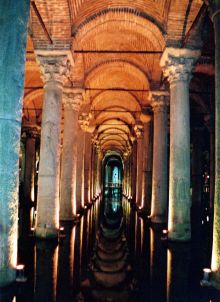 подземное водохранилище Йеребатана
 (Турция)