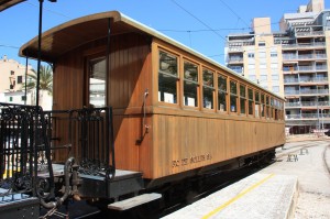 Вагон старинного поезда  (Остров Майорка)