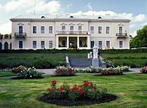 Дворец Тышкевичей - ныне музей янтаря (Прибалтика)