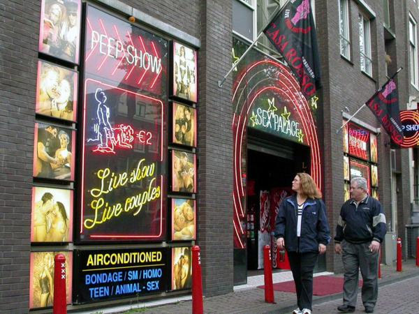 Фото достопримечательностей Амстердама: Квартал Красных фонарей в Амстердаме