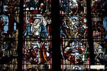 Отлично сохранившиеся витражи - библейские сказания в картинках (Кельн)