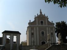 Тринитарский костел был построен в конце ХVІІ в. Теперь это греко-католическая церковь св. Йосафата. (Каменец-Подольский)