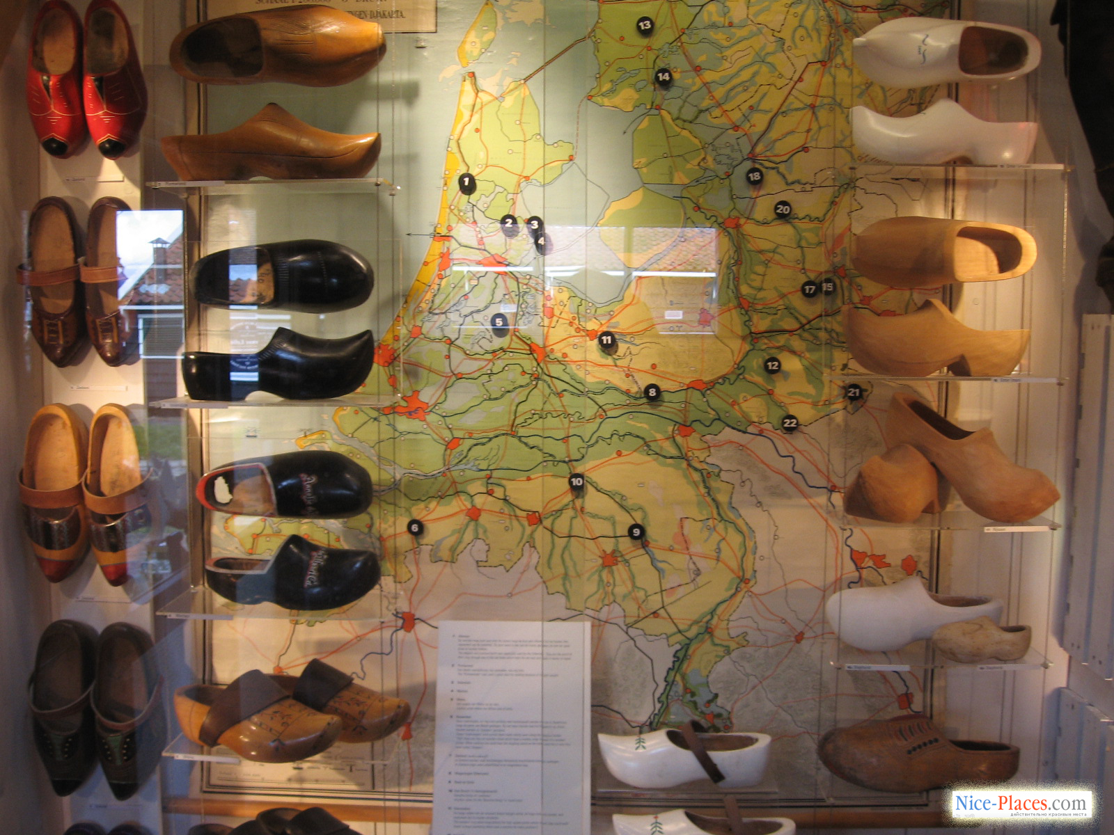 Фото достопримечательностей Голландии: На карте представлена география кломпов по регионам Голландии