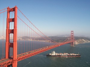 Мост Золотые Ворота, соединяющий залив Сан-Франсиско и воды Тихого океана (Разное)